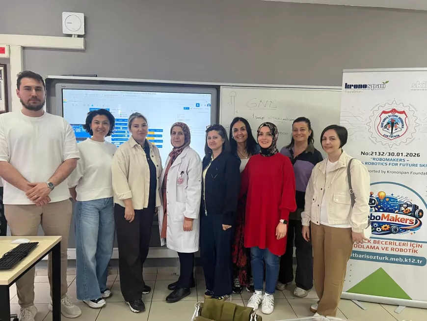 Şehit Barış Öztürk Ortaokulunda RoboMakers Laboratuvarı Kuruldu Öğrenciler Kodlama ve Robotik Eğitimlerine Başladı