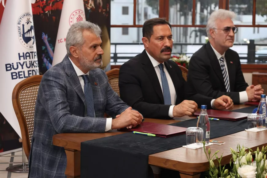 Devlet Tiyatroları Hatay’da Tarihi Meclis Binasında Perde Açtı