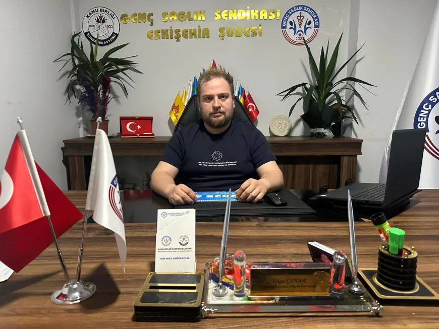 Genç Sağlık-Sen Eskişehir Şube Başkanı Tolga Çınar: “Sağlık çalışanlarına belirsizlik mesaisi yaşatılıyor”