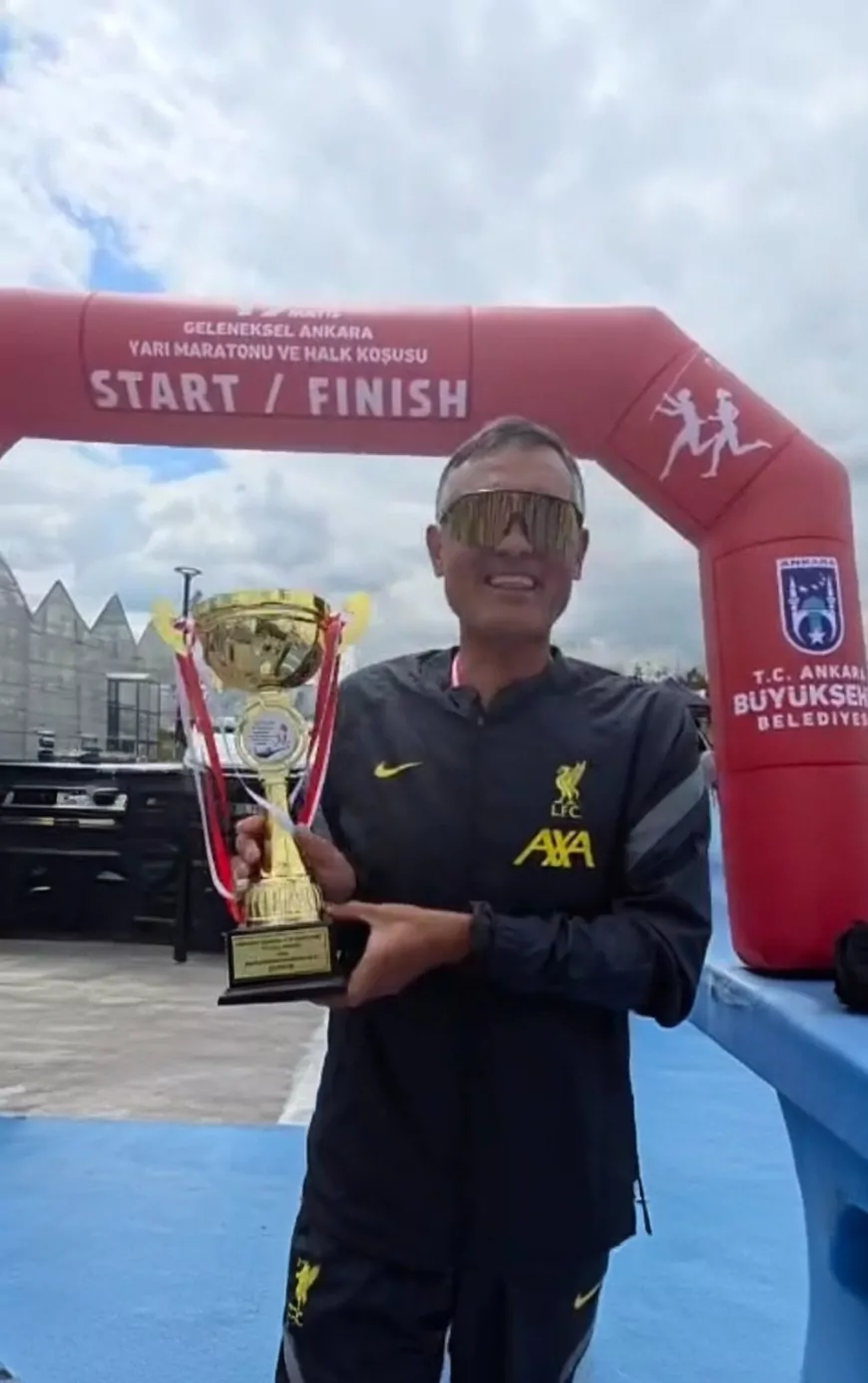 Eskişehirli Master Atlet Cenk Algın Ankara Yarı Maratonu’nda Kategori Şampiyonluğuna Ulaştı