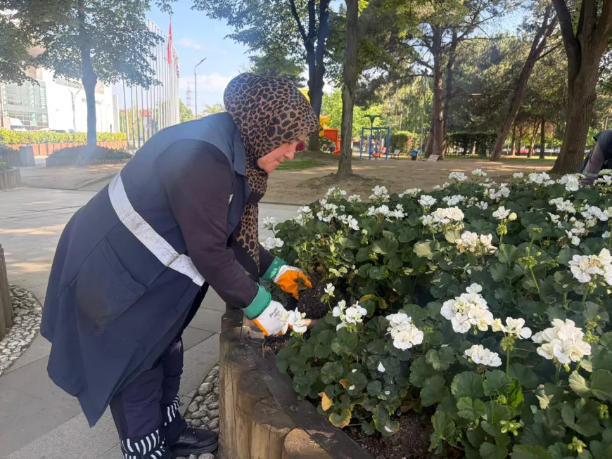 Bursa’da park ve yeşil alanlar Kurban Bayramı ile yaz sezonuna hazır hale getirildi