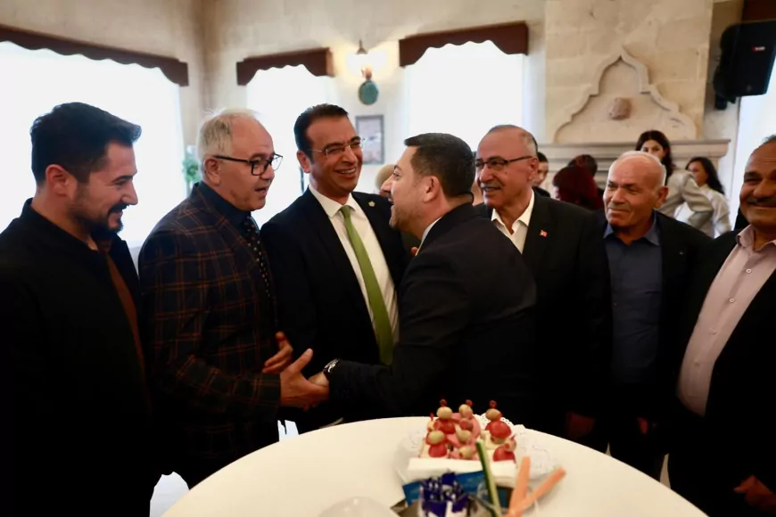 Nevşehir Belediye Başkanı Rasim Arı Kurban Bayramı’nda vatandaşlarla bayramlaşma programlarında buluştu