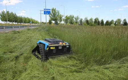 Diyarbakır Büyükşehir Belediyesi 4 Hibrit Ot Biçme Robotuyla 4,5 Milyon Metrekarelik Yeşil Alandaki Bakımı Hızlandırdı