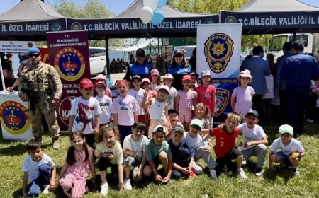 Bilecik Emniyet Müdürlüğü Dünya Çevre Günü Etkinliğinde Vatandaşları Güvenlik Konularında Bilgilendirdi