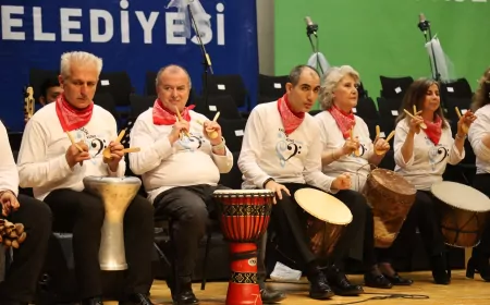 Bursa Kent Konseyi Engelliler Meclisi’nin “Yaza Merhaba” Konseri Sanatseverlerden Yoğun İlgi Gördü