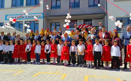 Milliyetçi Hareket Partisi Eskişehir İl Teşkilatı 24 Kasım İlkokulu’nun Açılış Törenine Katıldı