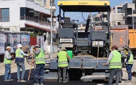 Hatay Büyükşehir Belediyesi Arsuz’da 800 Metrelik Beton Asfalt Serimini Tamamladı