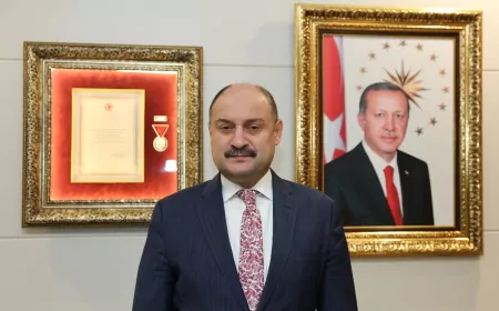 Şanlıurfa Büyükşehir Belediye Başkanı Mehmet Kasım Gülpınar: “Şanlı ünvanı ecdadımızın kahramanlık mirasıdır”