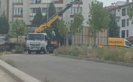 CHP Tepebaşı İlçe Başkanlığı, Eskişehir’de billboard uygulamalarına ilişkin süreçte kamuoyuna açıklama çağrısı yaptı