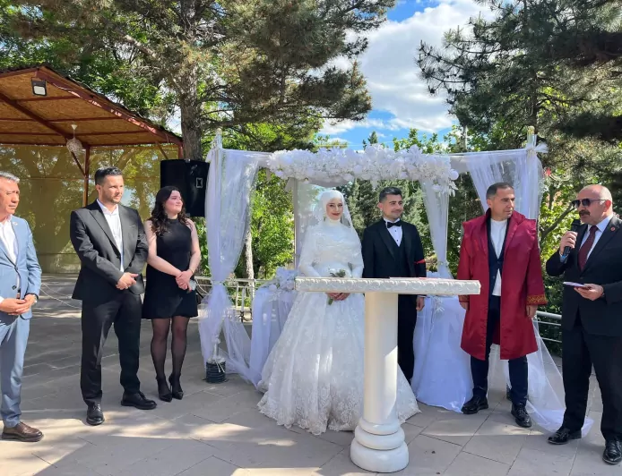 Delice’de Siyaset, Bürokrasi ve İş Dünyasını Buluşturan Düğünde Protokol Yoğun İlgi Gösterdi