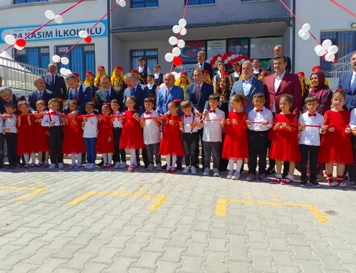 24 Kasım İlkokulu Eskişehir’de Törenle Hizmete Açıldı Eğitim Yatırımlarının Önemi Vurgulandı