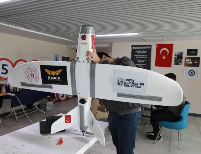 Hatay Büyükşehir Belediyesi Destekli ANKA İHA Projesi Yarışmada Yarı Finale Yükseldi