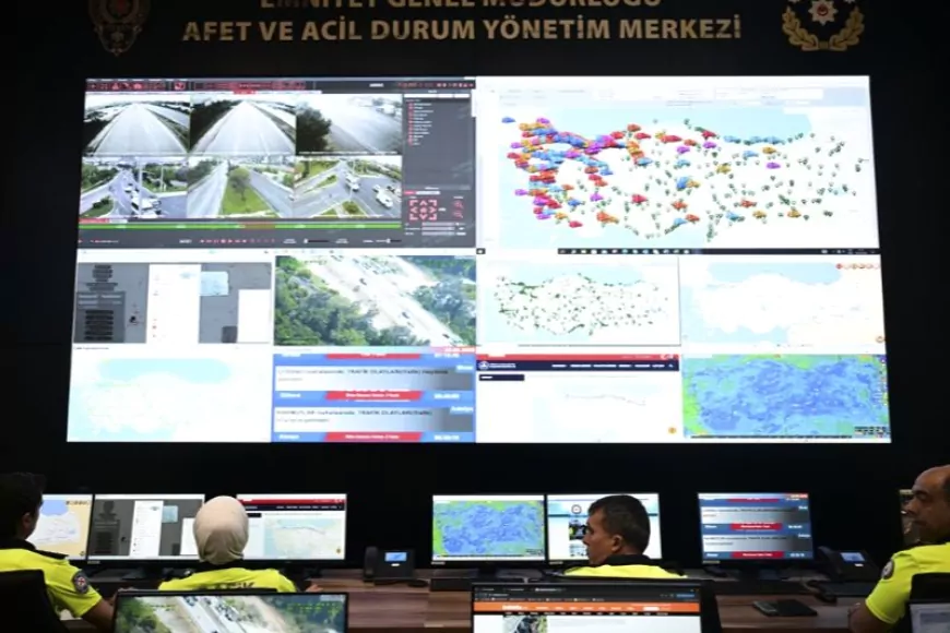 Emniyet Genel Müdürlüğü Bayram Trafiğini Trafik İzleme Merkezi’nden Anlık Olarak Takip Ediyor