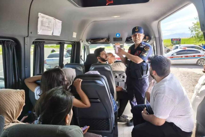 Gaziantep İl Jandarma Komutanlığı “Hayat 112 Acil” Uygulamasını Vatandaşlara Tanıttı