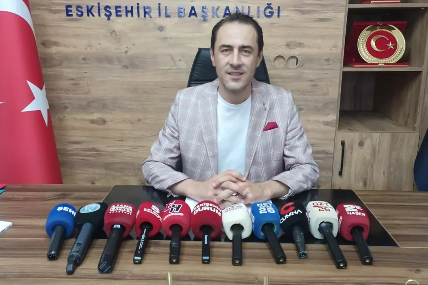 Türkiye Sağlık İş Sendikası Eskişehir İl Başkanı Uğur Özatak: “Sağlık Emeği Satılık Değildir, Hediye Değil Hak İstiyoruz”