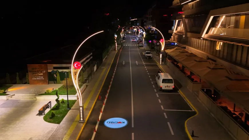 Kocaeli Büyükşehir Belediyesi Şehit Ergün Köncü Caddesi’ni modern altyapı ve estetik dokusuyla prestij güzergâha dönüştürdü