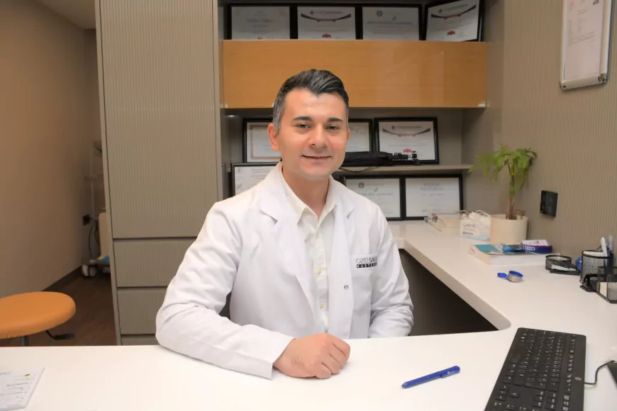 Uzm. Dr. Arman Öztürk: “Dizlerinin sıvısı bitmiş demek yerine dizlerinin bakım zamanı gelmiş demek daha doğru olur”