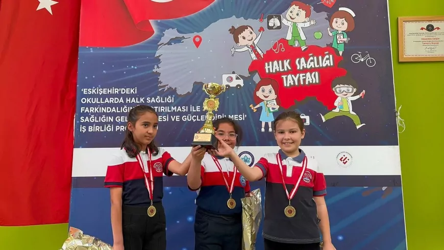 Eskişehir’de Halk Sağlığı Tayfaları Bilgi Yarışması Tamamlandı, Şehit Onur İlkhan İlkokulu Birinci Oldu