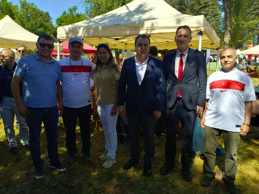 Türk Eğitim-Sen’in Birlik ve Beraberlik Pikniğinde Eğitim Camiası ve MHP Teşkilatı Bir Araya Geldi