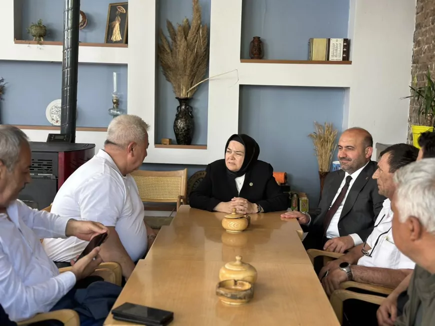 Siyasi Parti Teşkilatı Odunpazarı’nda Hacı Mehmet Emin Alem İçin Taziye Ziyaretinde Bulundu