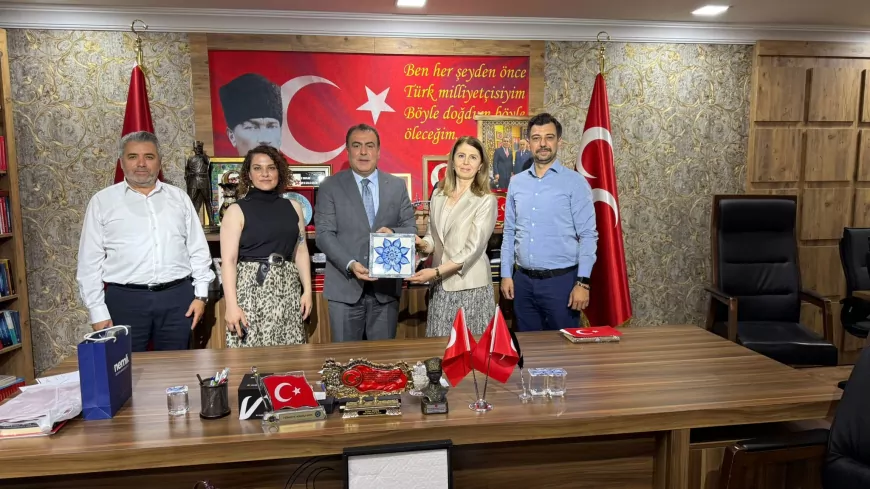 MHP Eskişehir İl Başkanı Ayhan Sezer, Dilara Tambova’nın Hayırlı Olsun Ziyaretini Kabul Etti