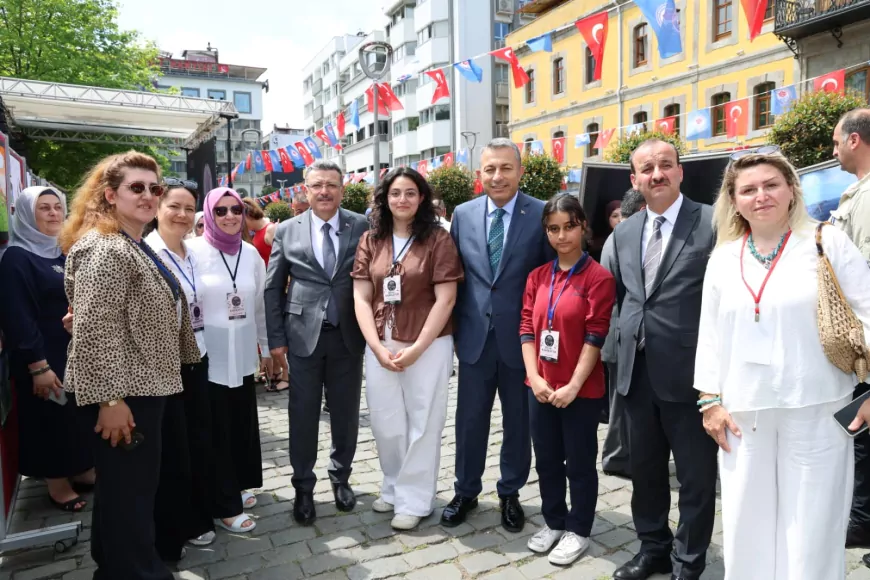 Trabzon Büyükşehir Belediye Başkanı Ahmet Metin Genç: “Eğitime yaptığımız her katkıyı asli bir görev olarak görüyoruz”