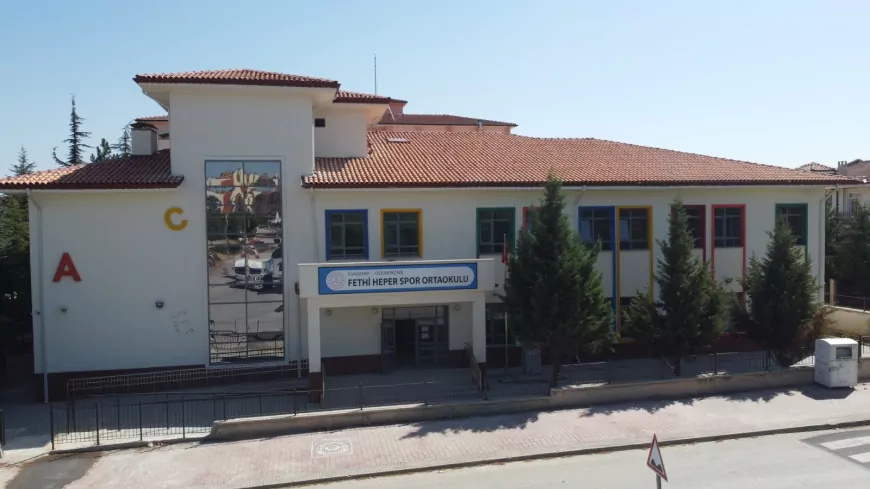 Eskişehir’de Sportif Yetenekli Öğrenciler İçin Kurulan Fethi Heper Spor Ortaokulu Resmî Törenle Açılıyor