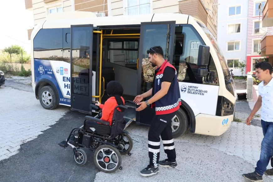Hatay Büyükşehir Belediyesi YKS’ye Giren Engelli Öğrenciler İçin Ulaşım Desteği Sağladı