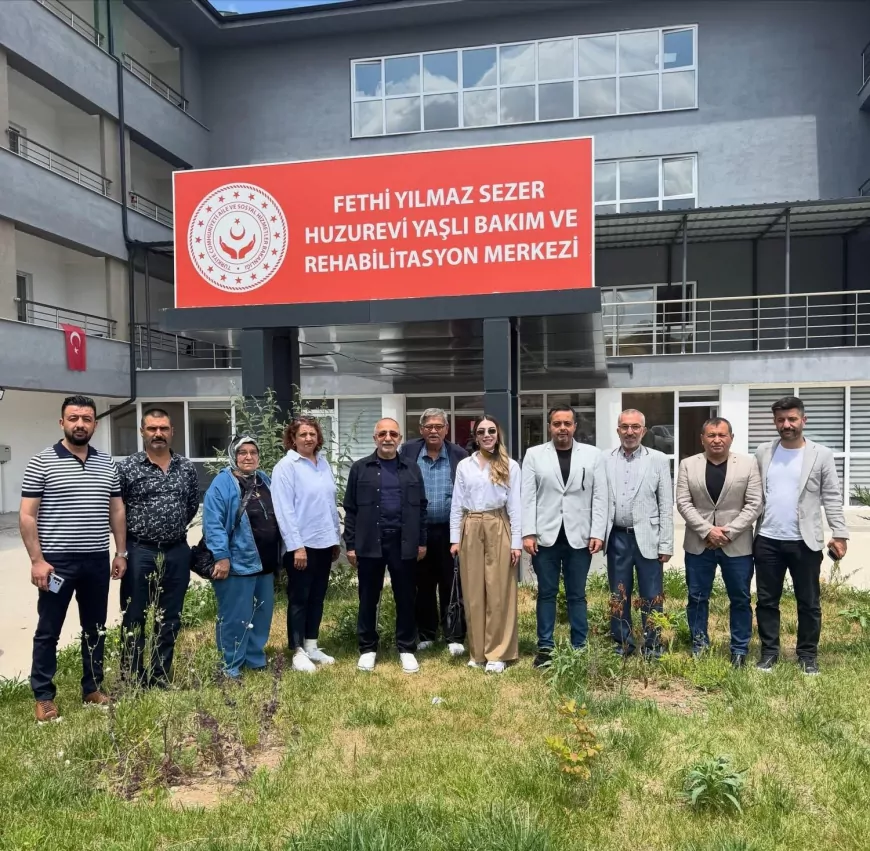 MHP Tepebaşı İlçe Başkanı Eyyüp Yılmaz: “Büyüklerimizin Hayır Dualarını Almak Bizler İçin Büyük Bir Mutluluktur”