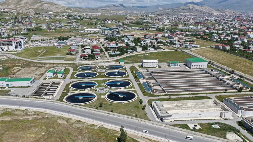 Van Büyükşehir Belediyesi Van Gölü'nün korunması için atıksu arıtma tesisleriyle kirletici yükü önemli ölçüde azaltıyor