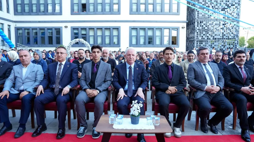 İstanbul Valisi Davut Gül: “Bugün Ülkemizin Yarınlarını İnşa Edecek Donanımlı, Vizyoner ve Ahlaklı Gençleri Uğurlamanın Gururunu Yaşıyoruz”