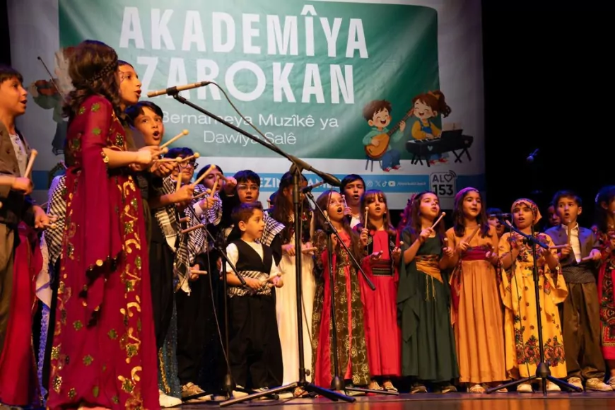 Diyarbakır Büyükşehir Belediyesi Aram Tigran Çocuk Akademisi İlk Eğitim Yılını Coşkulu Yıl Sonu Programıyla Tamamladı