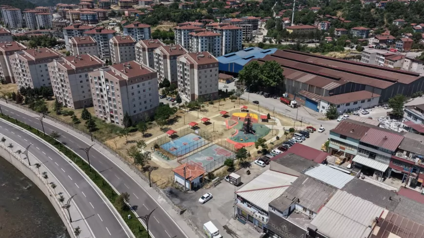 Karabük Belediye Başkanı Özkan Çetinkaya: “Karabük’ün her mahallesine standartları yüksek, güvenli ve nitelikli yaşam alanları kazandırmaya devam edeceğiz”