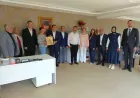 Milliyetçi Hareket Partisi Eskişehir İl Başkanı Ayhan Sezer Aşina Koleji'ni ziyaret ederek eğitim çalışmaları hakkında bilgi aldı