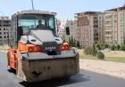 Şanlıurfa Büyükşehir Belediyesi Akbayır Mahallesi’nde sıcak asfalt çalışmalarını aralıksız sürdürüyor