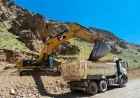 Van Büyükşehir Belediyesi kırsal mahallelerde yol ve altyapı çalışmalarını aralıksız sürdürüyor