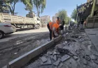 Şanlıurfa Büyükşehir Belediyesi Siverek'te Şehmus Aydın Caddesi'ni üstyapı çalışmalarıyla modernleştiriyor
