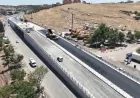 Şanlıurfa Büyükşehir Belediyesi Evren Sanayi Sitesi Katlı Köprülü Kavşak Projesi'nde sıcak asfalt çalışmaları hız kesmeden sürüyor