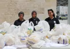 Hatay Büyükşehir Belediyesi Yerel Üreticiden Satın Aldığı 100 Ton Kavunu Ücretsiz Olarak Vatandaşlara Ulaştırıyor