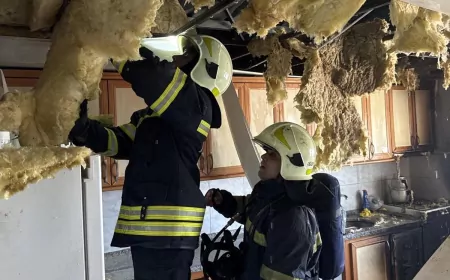 Fethiye'de Tarım İşletmesinin Mutfağında Çıkan Yangında İki Çalışan Dumandan Etkilendi