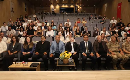 Hatay Büyükşehir Belediyesi Koruyucu Aile Farkındalık Paneli ile çocukların aile ortamında güvenle büyümesine dikkat çekti