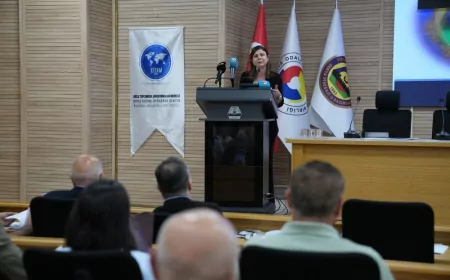 Diyarbakır Büyükşehir Belediyesi Eşbaşkanı Serra Bucak: “Bir Kenti Sürdürülebilir Yapan Hiç Kimseyi Arkada Bırakmadan Topluma Ulaşmasıdır”