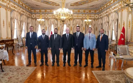 İstanbul Valisi Davut Gül, Yeniden Refah Partisi İstanbul İl Başkanı Yunus Emre Taşcı ve heyetini Valilikte kabul etti