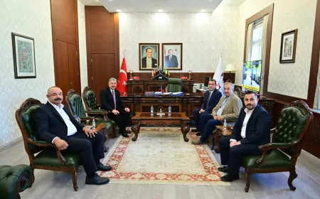 AK Parti Eskişehir İl Başkanı Gürhan Albayrak: “Basın emekçilerine yönelik hadsizliği en sert şekilde kınıyor ve reddediyoruz”