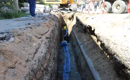 Hatay Büyükşehir Belediyesi Samandağ Tekebaşı Grubu Kanalizasyon Şebekesi Projesi'nde Yüzde 55 Tamamlanma Seviyesine Ulaştı