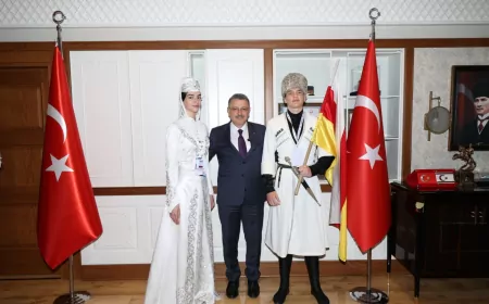 Trabzon Büyükşehir Belediye Başkanı Ahmet Metin Genç: “Trabzon'dan tüm dünyaya insanlık adına barış ve kardeşlik mesajı vermek istiyoruz”