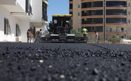 Artuklu'da Asfalt Yenileme Çalışmaları Kapsamında 2. Sokak 10 Temmuz'da Geçici Olarak Araç Trafiğine Kapatılacak