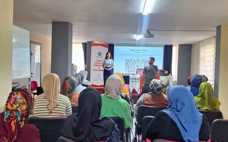 Diyarbakır Büyükşehir Belediyesi Bismil'de Madde Bağımlılığına Karşı Farkındalık Eğitimi Düzenledi