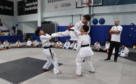 Şanlıurfa Büyükşehir Belediyesi Yaz Spor Kurslarında Karate Eğitimine Çocuklardan Yoğun İlgi