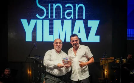 Trabzon Büyükşehir Belediyesi Uluslararası Horon ve Müzik Festivali binlerce vatandaşı kültür ve sanat şöleninde buluşturdu